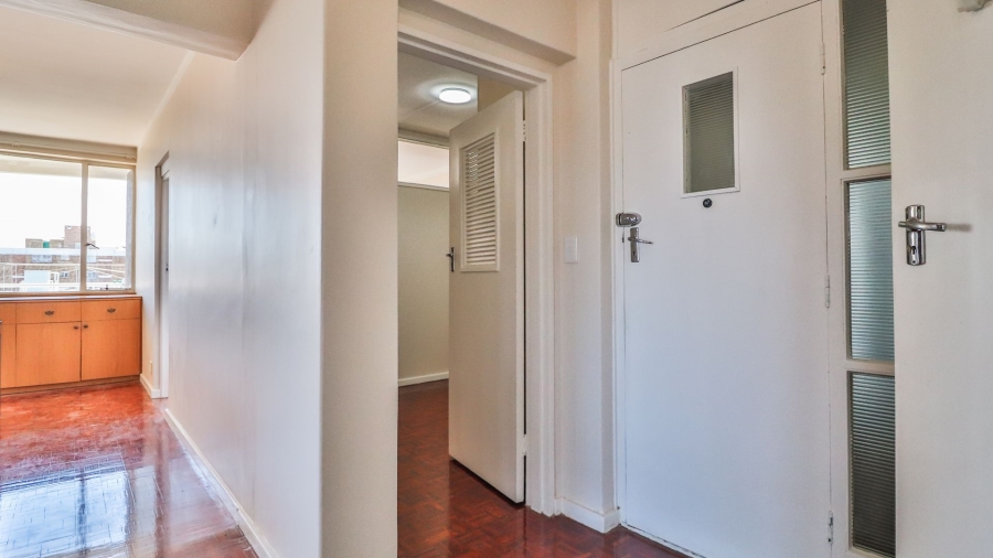 To Let 3 Bedroom Property for Rent in Sea Point Western Cape